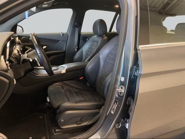 Mercedes-Benz GLC-KLASSE 300de 4MATIC Diesel Hybride LED Trekhaak Camera Stoelverwarming AMG Line Interieur