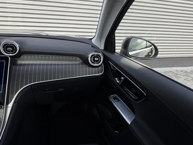 Mercedes-Benz GLC-KLASSE 300e 4MATIC AMG |Pano|Trekhaak|Luchtv|Achterasbes|