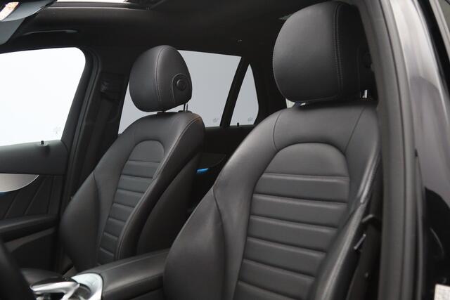 Mercedes-Benz GLC-KLASSE 350e 4MATIC 320 PK AMG-Line Ambition PHEV, Panoramadak, Carbon Int, Leder, Navigatie