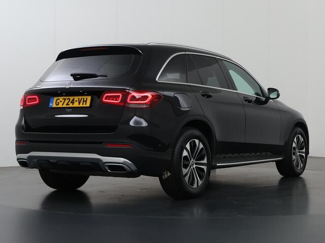 Mercedes-Benz GLC-KLASSE 200 Premium | Multibeam | Beige leer | Achteruitrijcamera | Sfeerverlichting | Treeplanken |