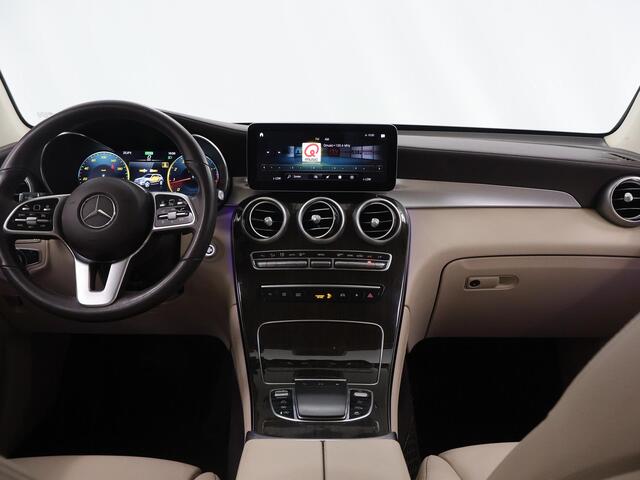 Mercedes-Benz GLC-KLASSE 200 Premium | Multibeam | Beige leer | Achteruitrijcamera | Sfeerverlichting | Treeplanken |