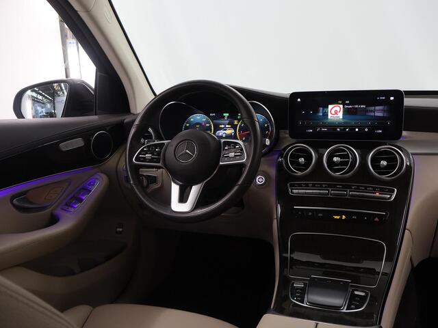 Mercedes-Benz GLC-KLASSE 200 Premium | Multibeam | Beige leer | Achteruitrijcamera | Sfeerverlichting | Treeplanken |