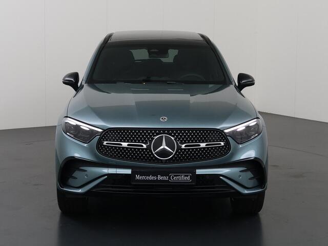 Mercedes-Benz GLC-KLASSE 300e 4MATIC Business Solution AMG | Night | Premium pakket | Panoramaschuifdak | Trekhaak |