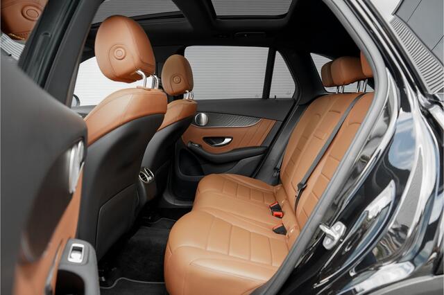Mercedes-Benz GLC-KLASSE 200 Premium+ AMG Pano Night Burmester Trekhaak Widescreen