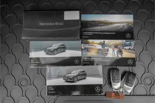 Mercedes-Benz GLC-KLASSE 200 Premium+ AMG Pano Night Burmester Trekhaak Widescreen