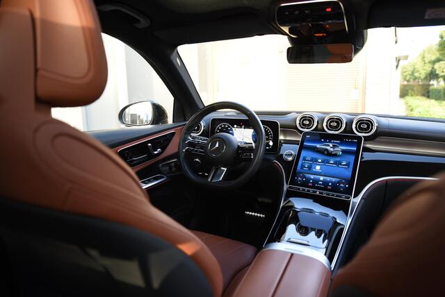 Mercedes-Benz GLC-KLASSE 300e 4MATIC AMG Line Trekhaak PANO Airmatic