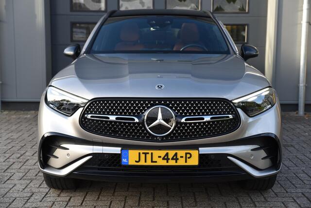 Mercedes-Benz GLC-KLASSE 300e 4MATIC AMG Line Trekhaak PANO Airmatic
