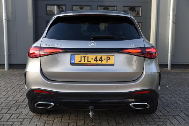 Mercedes-Benz GLC-KLASSE 300e 4MATIC AMG Line Trekhaak PANO Airmatic