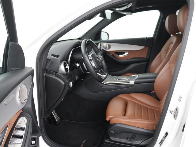 Mercedes-Benz GLC-KLASSE 300e 4MATIC Business Solution AMG | Panoramadak | Leder | 360 camera | Cruise control | Carplay | Sfeerverlichting | Burnmeister surround | Climate control |