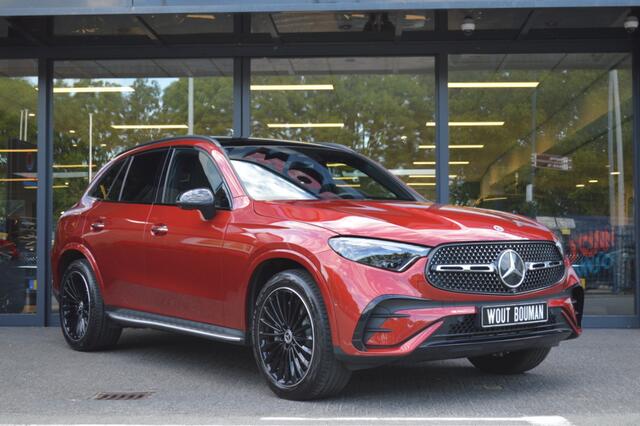 Mercedes-Benz GLC-KLASSE 300e 4MATIC AMG-Line Led Panorama Memory Distronic Luchtvering Camera 360 Head-Up Trekhaak Pdc