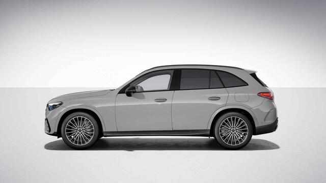 Mercedes-Benz GLC-KLASSE 300e 4MATIC Business Solution AMG | Premium Pakket | Treeplanken | Panoramaschuifdak | Trekhaak | Parkeerpakket |