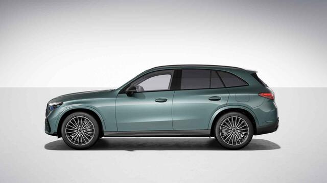 Mercedes-Benz GLC-KLASSE 300e 4MATIC Business Solution AMG | Premium Pakket | Winterpakket | Panoramaschuifdak | Trekhaak | Parkeerpakket |