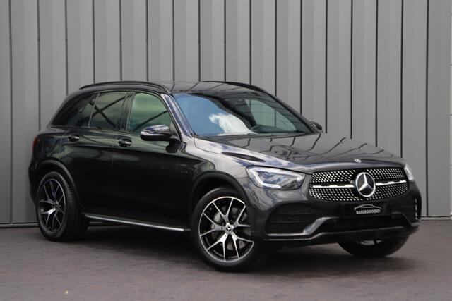 Mercedes-Benz GLC-KLASSE 300e AMG 4-Matic | 320PK | Luchtvering | Head-up | Sfeerverlichting | Multibeam | Standkachel | Digitaal dashboard | 2020.