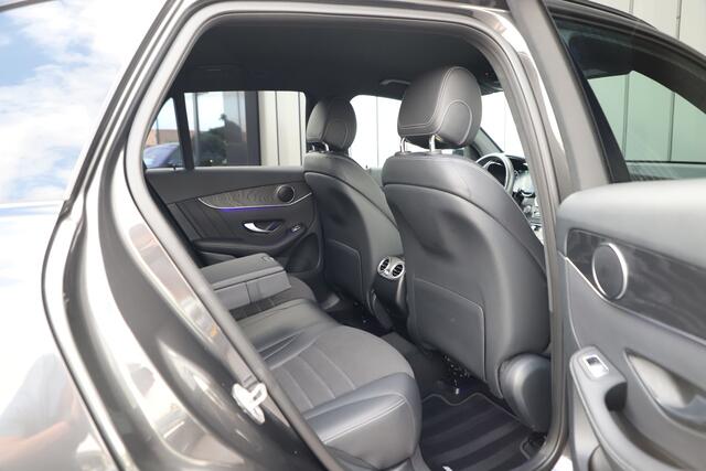 Mercedes-Benz GLC-KLASSE 300e AMG 4-Matic | 320PK | Luchtvering | Head-up | Sfeerverlichting | Multibeam | Standkachel | Digitaal dashboard | 2020.