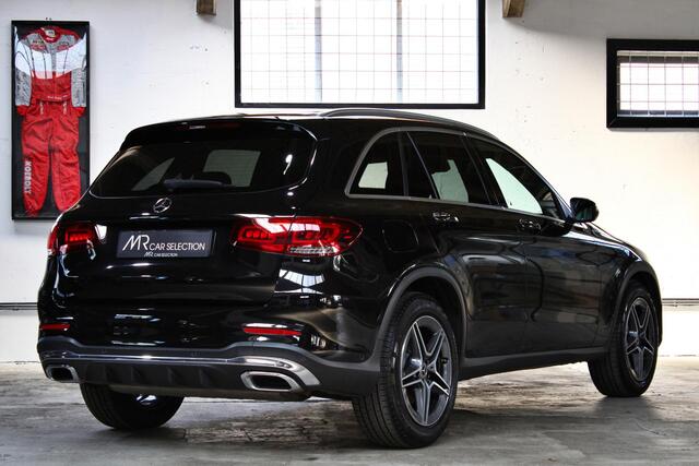 Mercedes-Benz GLC-KLASSE 200 Premium | AMG | Stoelverwarming | Apple Carplay | Dodehoekassistent | Camera | NL auto |