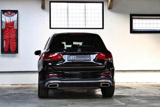 Mercedes-Benz GLC-KLASSE 200 Premium | AMG | Stoelverwarming | Apple Carplay | Dodehoekassistent | Camera | NL auto |
