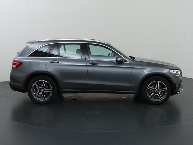 Mercedes-Benz GLC-KLASSE 300 4MATIC Premium | AMG | Achteruitrijcamera | Stoelverwarming | Led koplampen |
