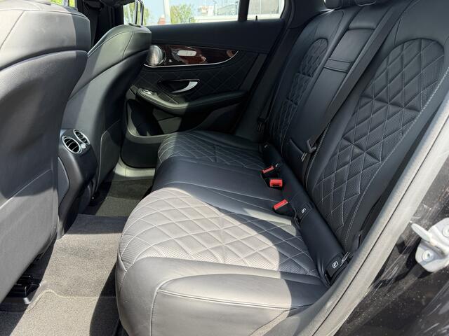 Mercedes-Benz GLC-KLASSE BWJ 2018 | AMG 63 S 510PK 4MATIC+ | TREKHAAK | LEER | PANO DAK | 21'' LMV | NAVI | CLIMA | CAMERA | PDC 2X | STOELVERW |