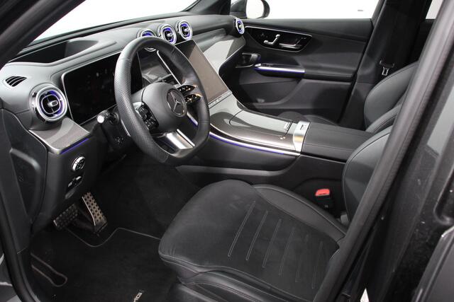 Mercedes-Benz GLC-KLASSE 400e 4MATIC AMG Line PHEV Navigatie Panorama dak Lederen bekleding Camera Electrisch bedienbare achterklep Trekhaak Adaptive cruise control