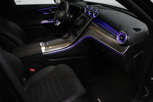 Mercedes-Benz GLC-KLASSE 400e 4MATIC AMG Line PHEV Navigatie Panorama dak Lederen bekleding Camera Electrisch bedienbare achterklep Trekhaak Adaptive cruise control