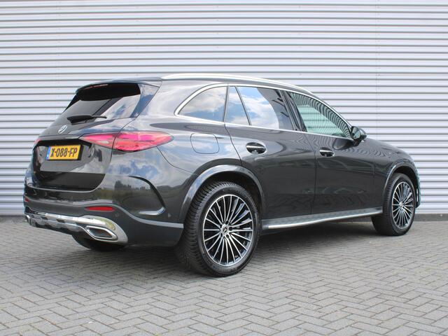 Mercedes-Benz GLC-KLASSE 300e 4MATIC AMG Line | 360 Camera | Schuifdak | Cruise adapt. | 20" LM | HUD | Treeplanken | Dodehoek detectie | Stoelverwarming + geheugen | BTW auto |