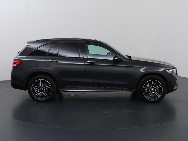 Mercedes-Benz GLC-KLASSE 300e 4MATIC Business Solution AMG | Night | Rij assistentiepakket | Panoramadak | Trekhaak |