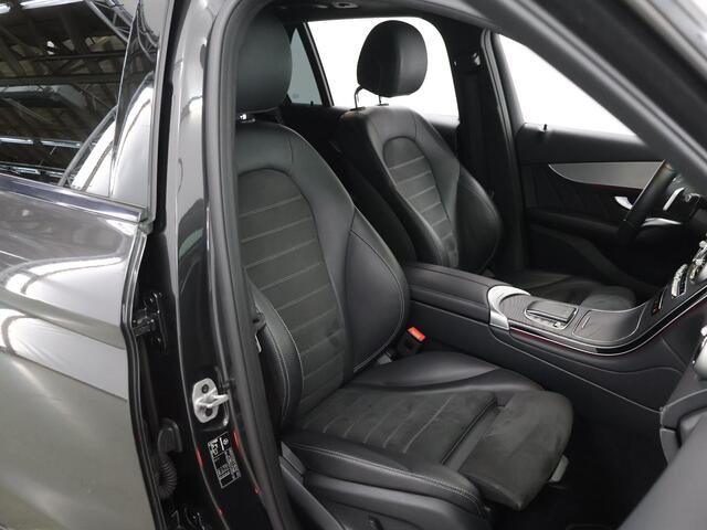 Mercedes-Benz GLC-KLASSE 300e 4MATIC Business Solution AMG | Night | Rij assistentiepakket | Panoramadak | Trekhaak |