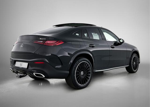 Mercedes-Benz GLC-KLASSE 400e 4MATIC Business Solution AMG | Premium Plus | Nightpakket | Winterpakket | Trekhaak | Panoramaschuifdak | 360° camera | URBAN GUARD Plus | Treeplanken in aluminiumlook | Middenconsole metaalstructuur | Burmester® 3D surround sound systeem |