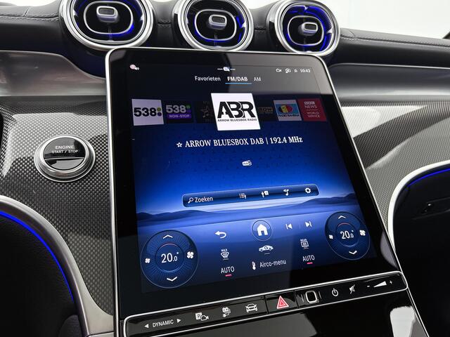 Mercedes-Benz GLC-KLASSE 400e 4MATIC Business Solution AMG | Premium Plus | Winterpakket | Nightpakket | Rijassistentiepakket Plus | Trekhaak | 360° camera | Aanhangwagenassistent | Treeplanken in aluminiumlook | Dash cam | Burmester® 3D surround sound systeem | Panoramaschuifdak