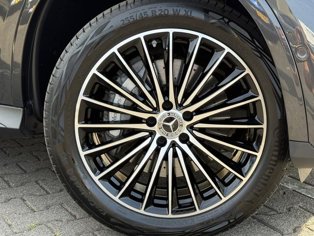 Mercedes-Benz GLC-KLASSE 300e 4MATIC AMG Line | Pano | Trekhaak | Distronic | Camera | 20 inch