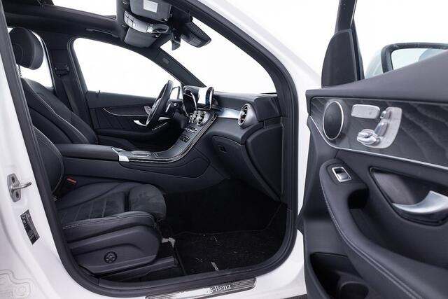 Mercedes-Benz GLC-KLASSE 300 de 4MATIC Premium Plus | PANORAMADAK | EL. STOELEN | Full LED | SOH 98.8% PHEV Plug-in Hybrid DIESEL *2000kg trekgewicht*