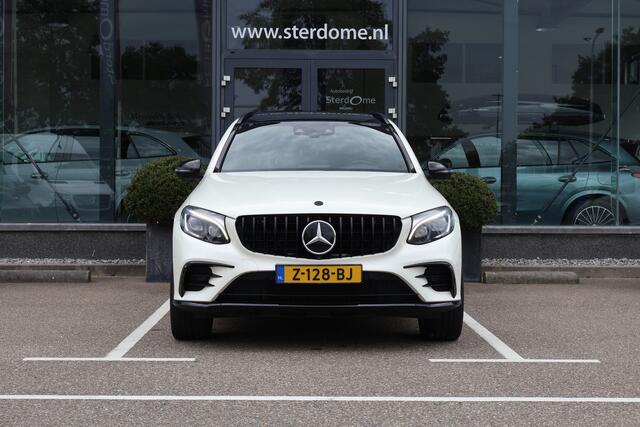 Mercedes-Benz GLC-KLASSE AMG 43 4MATIC 367 PK I Luchtvering I AIRMATIC I Panoramadak I Trekhaak I Distronic Plus I 360 Camera I Head-up I Mermory stoelen I I Zeer compleet I Keyless entry I Lederen bekleding I Treeplanken I
