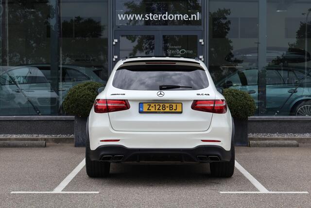 Mercedes-Benz GLC-KLASSE AMG 43 4MATIC 367 PK I Luchtvering I AIRMATIC I Panoramadak I Trekhaak I Distronic Plus I 360 Camera I Head-up I Mermory stoelen I I Zeer compleet I Keyless entry I Lederen bekleding I Treeplanken I