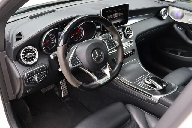 Mercedes-Benz GLC-KLASSE AMG 43 4MATIC 367 PK I Luchtvering I AIRMATIC I Panoramadak I Trekhaak I Distronic Plus I 360 Camera I Head-up I Mermory stoelen I I Zeer compleet I Keyless entry I Lederen bekleding I Treeplanken I