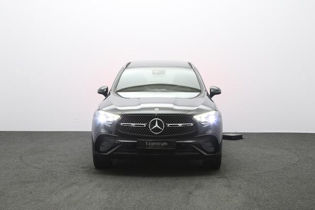 Mercedes-Benz GLC-KLASSE 300e 4MATIC 313 PK AMG Line PHEV, Trekhaak, Panoramadak, Luchtvering, 4-Wielsturing, Head-Up, 360 Camera, Massage