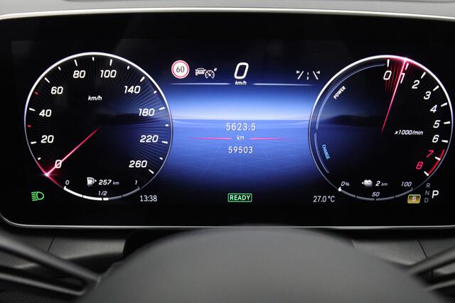 Mercedes-Benz GLC-KLASSE 300e 4MATIC 313 PK AMG Line PHEV, Trekhaak, Panoramadak, Luchtvering, 4-Wielsturing, Head-Up, 360 Camera, Massage