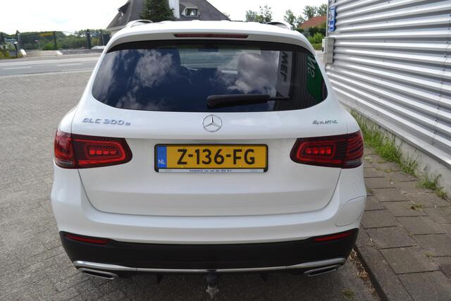 Mercedes-Benz GLC-KLASSE 300E AMG 4MATIC|BURMESTER|NAVI|TREKHAAK