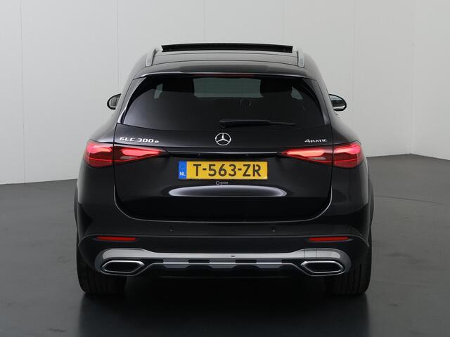 Mercedes-Benz GLC-KLASSE 300e 4MATIC Luxury Line | Bruin interieur | Panoramadak | Stoelverwarming | Memory |
