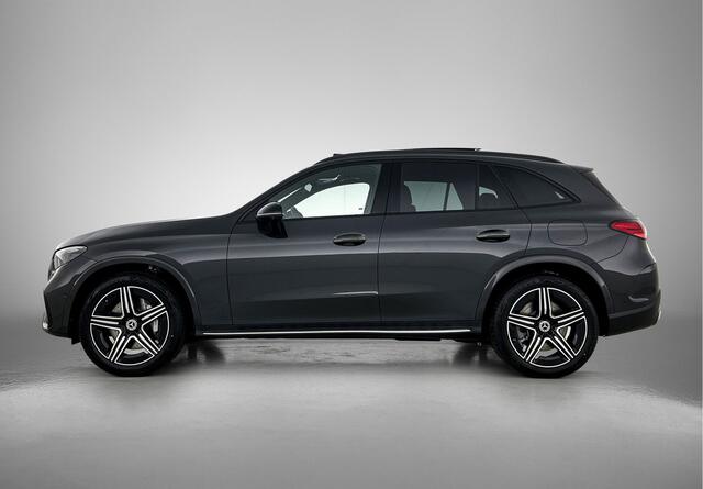 Mercedes-Benz GLC-KLASSE 400e 4MATIC Business Solution AMG | Premium Plus | Winterpakket | Techniekpakket | Nightpakket | Rijassistentiepakket Plus | Trekhaak | 20 inch vijfspaaks lichtmetalen AMG-velgen | Treeplanken in aluminiumlook |