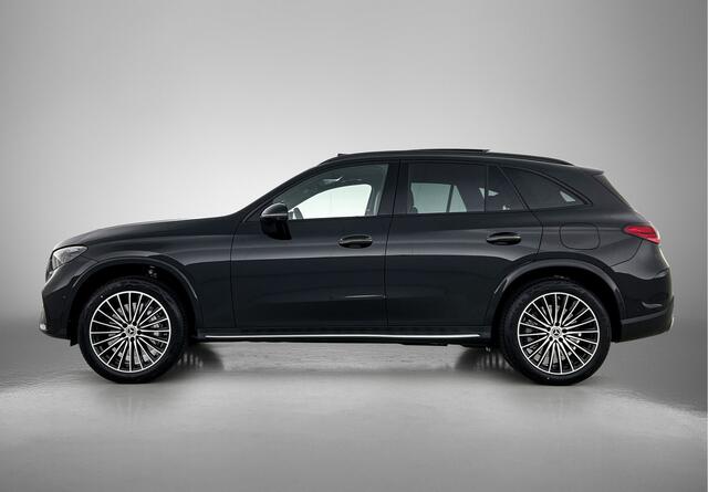 Mercedes-Benz GLC-KLASSE 300e 4MATIC Business Solution AMG | Premium pakket | Winterpakket | Nightpakket | Rijassistentiepakket Plus | Trekhaak | Panoramaschuifdak | Treeplanken in aluminiumlook | Burmester® 3D surround sound systeem | Middenconsole metaalstructuur | 20" multispa