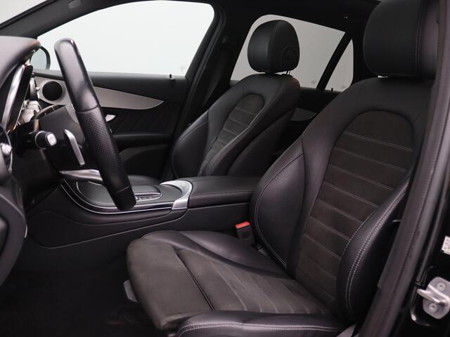 Mercedes-Benz GLC-KLASSE 300e 4MATIC Premium Plus 320PK Aut. Panoramadak, Trekhaak, 360gr. Camera, Treeplanken, Elektr. Verstelbare Bestuurdersstoel, Side Assist, 22" LM Velgen, Elektr. Achterklep