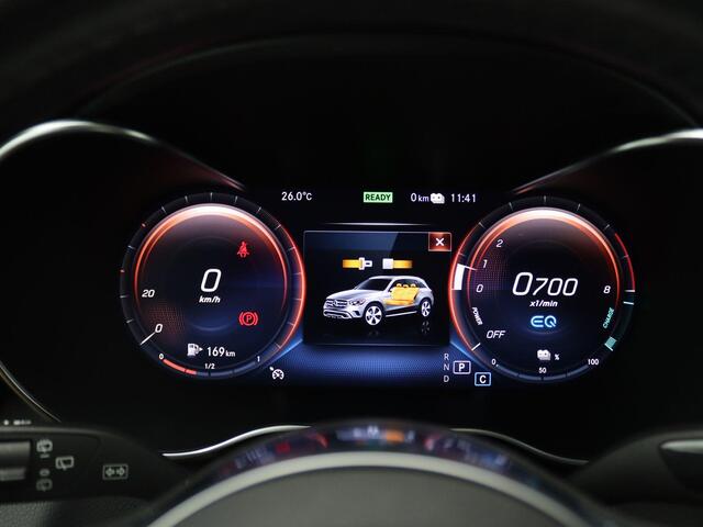 Mercedes-Benz GLC-KLASSE 300e 4MATIC Premium Plus 320PK Aut. Panoramadak, Trekhaak, 360gr. Camera, Treeplanken, Elektr. Verstelbare Bestuurdersstoel, Side Assist, 22" LM Velgen, Elektr. Achterklep
