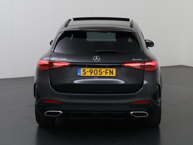 Mercedes-Benz GLC-KLASSE 200 4MATIC AMG Line | Panoramadak | Trekhaak | Night pakket |