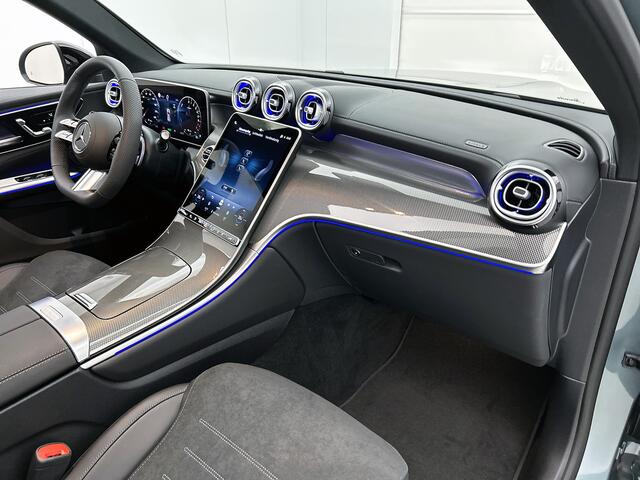 Mercedes-Benz GLC-KLASSE 300e 4MATIC Business Solution AMG | Advanced plus | Nightpakket | Parkeerpakket | Trekhaak | Panoramaschuifdak | Treeplanken in aluminiumlook | 20 inch vijfspaaks lichtmetalen AMG-velgen | DISTRONIC |
