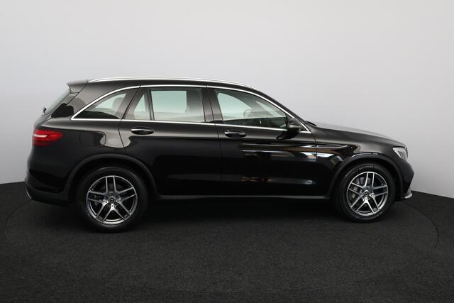 Mercedes-Benz GLC-KLASSE 250 4MATIC Premium Plus AMG/ Automaat/ 17'' LMV/ 360°Camera/ LED Koplampen/ LEDER/ Elek. Stoelen + Memory/ Keyless/ Panorama-Dak/ Stoelverw./ PDC V+A/ Zwarte-Hemel/ Navi/ Bluetooth/ Multi. Sportstuur.