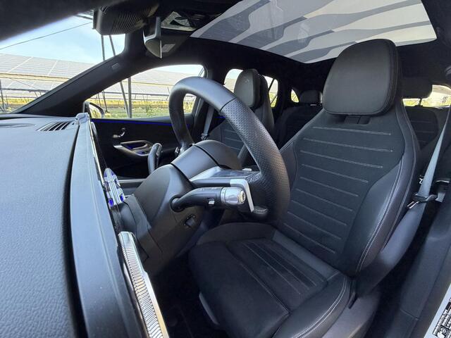 Mercedes-Benz GLC-KLASSE 400 4MATIC Launch Edition 94 kWh | AMG line | Night | Panoramadak | Sky control | Memory stoelen | Superscreen | Sportstoelen | Sfeerverlichting |