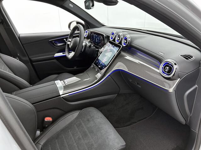 Mercedes-Benz GLC-KLASSE 300e 4MATIC Business Solution AMG | Advanced plus pakket | Nightpakket | Parkeerpakket | Trekhaak | Panoramaschuifdak | Treeplanken in aluminiumlook | Middenconsole metaalstructuur | 20 inch vijfspaaks lichtmetalen AMG-velgen |