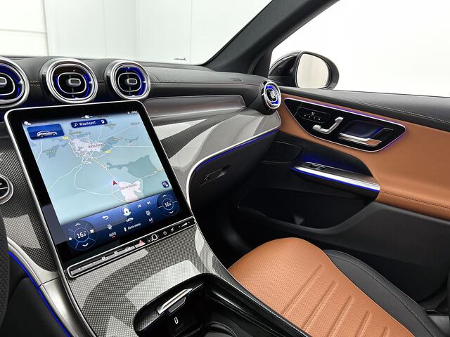 Mercedes-Benz GLC-KLASSE 300e 4MATIC Business Solution AMG | Advanced plus | Nightpakket | Trekhaak | Panoramaschuifdak | Treeplanken in aluminiumlook | Middenconsole metaalstructuur | 20 inch vijfspaaks lichtmetalen AMG-velgen |