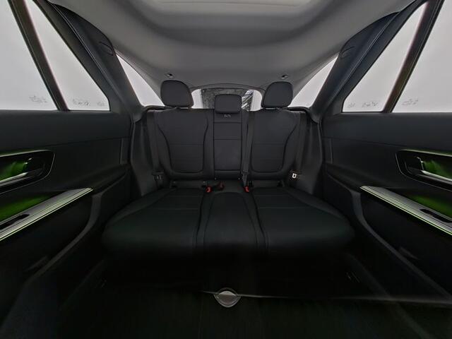 Mercedes-Benz GLC-KLASSE 300 e 4MATIC Plug-In Hybride Trekhaak | Panorama Schuif-Kanteldak | Parkeerpakket met achteruitcamera | Distronic | Ledkolampen | Advanced Soundsystem. Inclusief 24 maanden Mercedes-Benz Certified garantie voor Europa.
