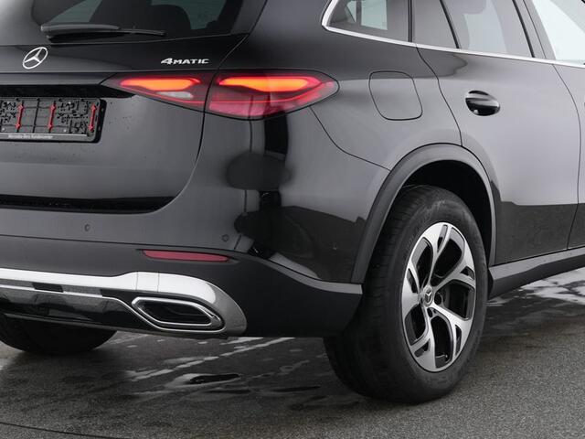Mercedes-Benz GLC-KLASSE 300 e 4MATIC Plug-In Hybride Trekhaak | Panorama Schuif-Kanteldak | Parkeerpakket met achteruitcamera | Distronic | Ledkolampen | Advanced Soundsystem. Inclusief 24 maanden Mercedes-Benz Certified garantie voor Europa.